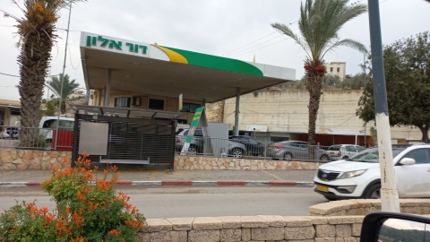 مظلات انتظار للباصات4.jpg